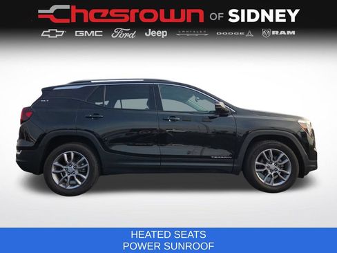 Used 2022 GMC Terrain SLT w/ Infotainment Package II AWD/4WD image 12