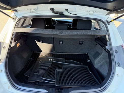 Used 2017 Toyota Corolla iM image 27