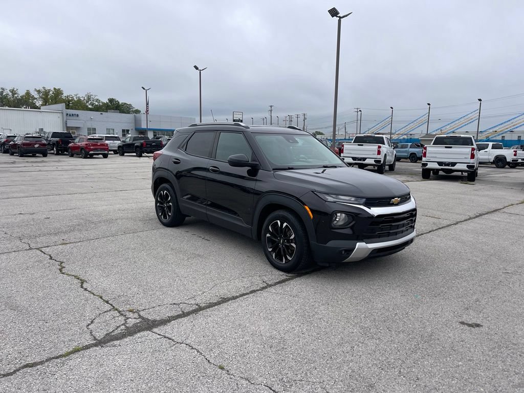 Used 2021 Chevrolet TrailBlazer LT w/ Sun and Liftgate Package FWD image 7