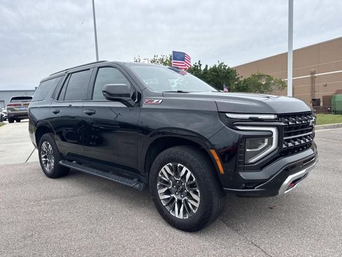 Used 2025 Chevrolet Tahoe Z71 AWD/4WD image 3