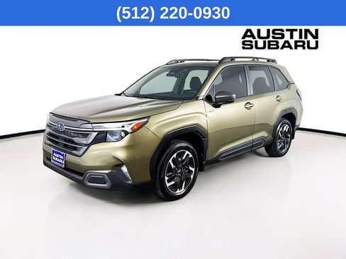 Certified 2025 Subaru Forester Limited image 4