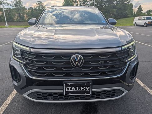 Used 2024 Volkswagen Atlas Cross Sport SE AWD/4WD image 24