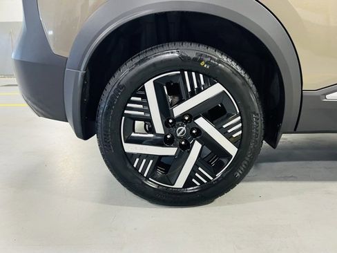 New 2026 Nissan Kicks SV image 10