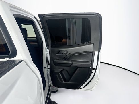 Used 2024 Chevrolet Colorado LT w/ LT Convenience Package image 31