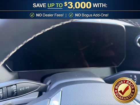 Used 2026 Chevrolet Traverse LT w/ Driver Confidence Package FWD image 19
