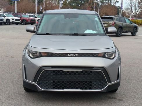 Used 2023 Kia Soul LX image 8