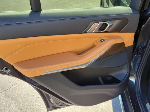 Used 2023 BMW X5 xDrive40i w/ Premium Package image 10