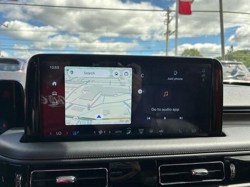 Used 2025 Lincoln Aviator Reserve w/ Luxury Package image 16