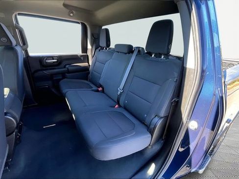 Used 2023 Chevrolet Silverado 2500 Custom w/ Custom Convenience Package image 16