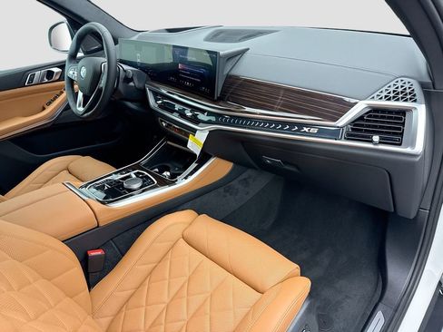 New 2026 BMW X5 xDrive40i w/ Climate Comfort Package AWD/4WD image 16