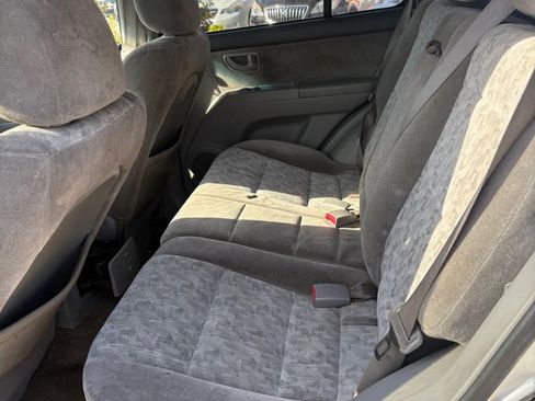 Used 2008 Kia Sorento 2WD image 7