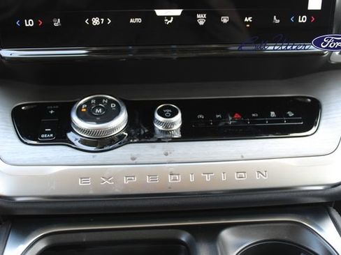 New 2027 Ford Expedition Max Platinum w/ Driver's Package AWD/4WD image 15