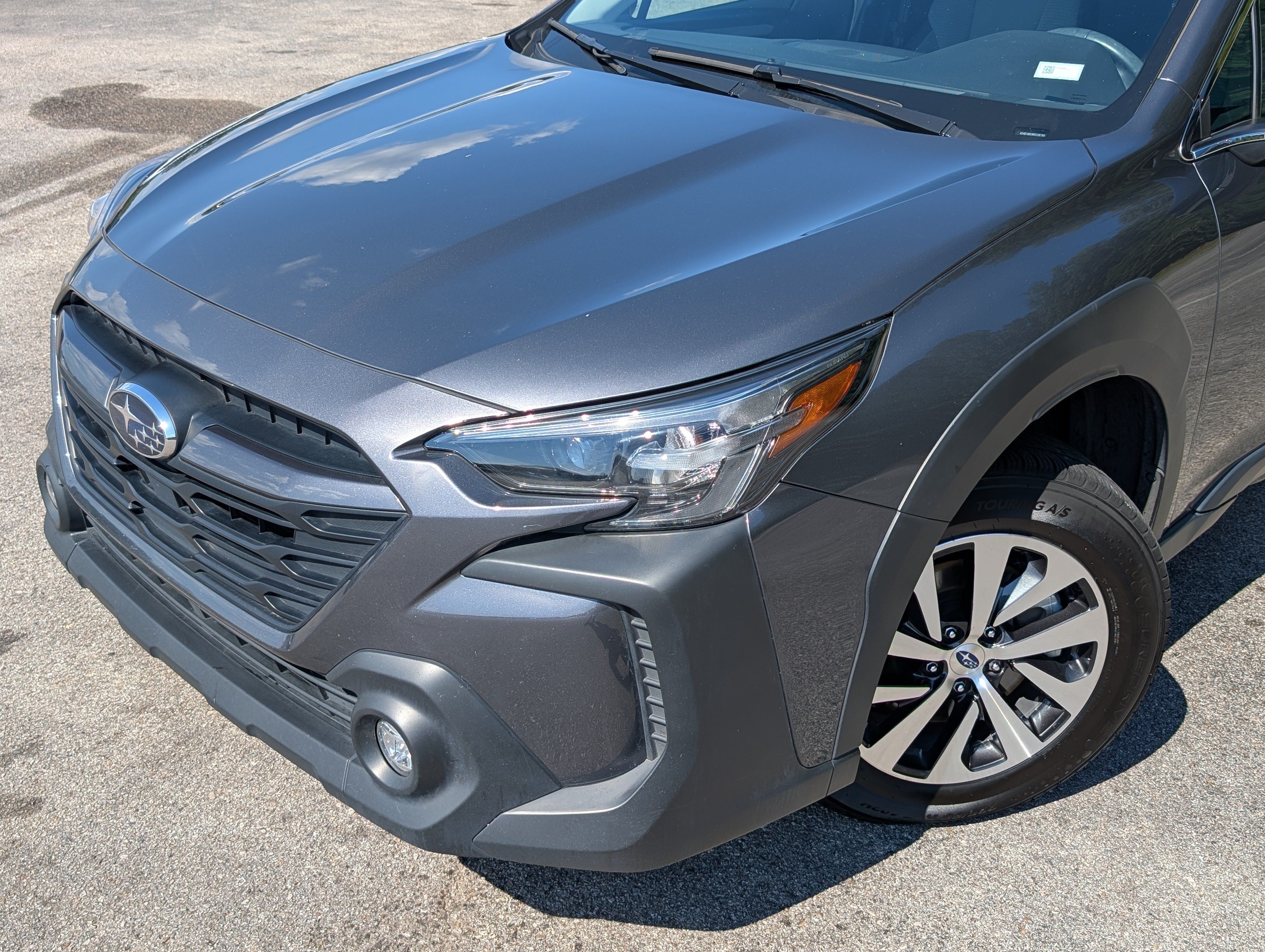 Used 2024 Subaru Outback Premium AWD/4WD image 13