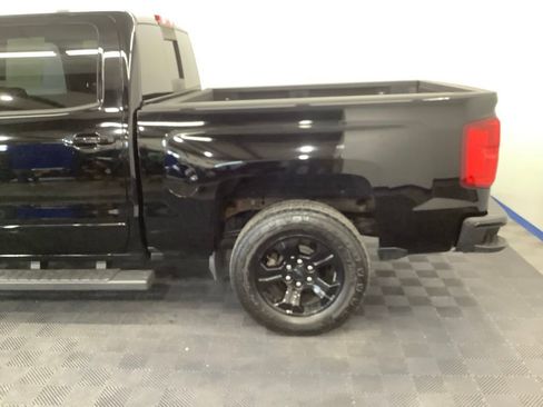 Used 2017 Chevrolet Silverado 1500 LTZ Z71 w/ LTZ Plus Package AWD/4WD image 4