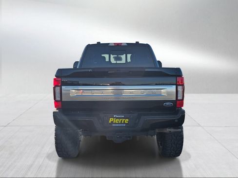 Used 2022 Ford F350 Platinum w/ FX4 Off-Road Package image 5