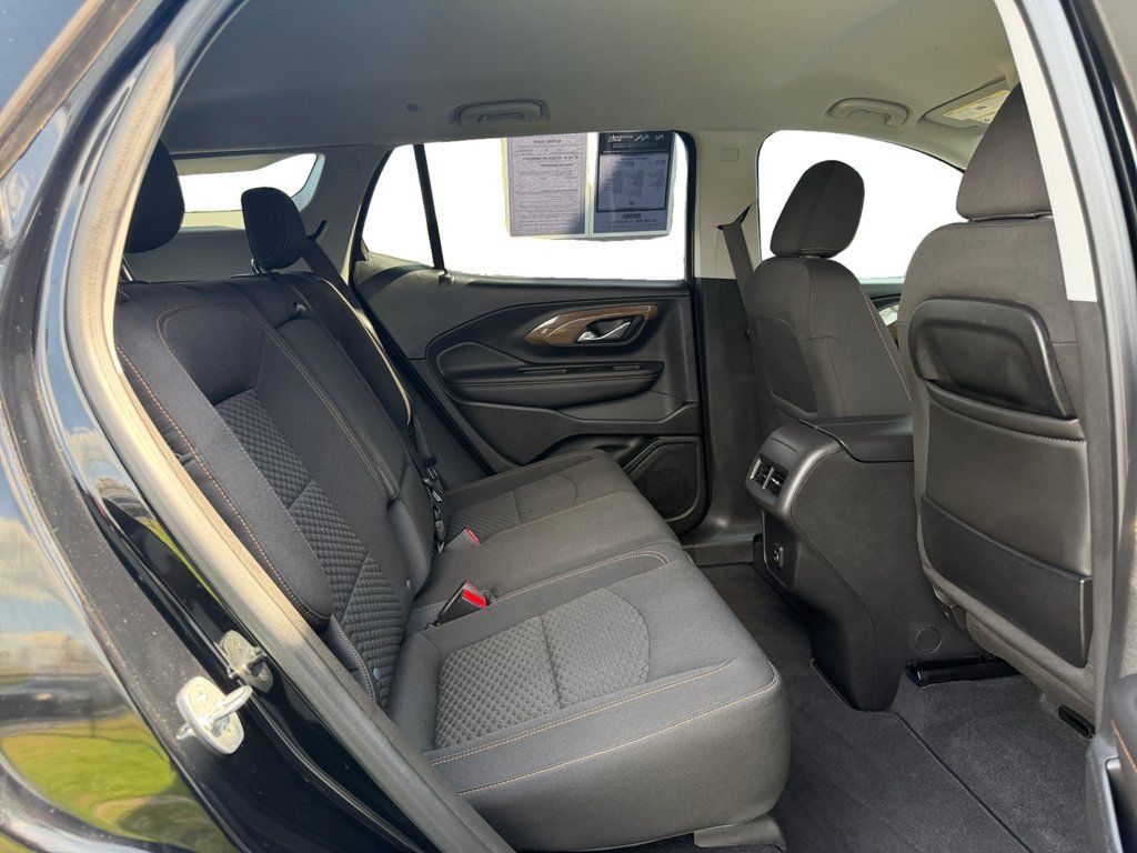Used 2020 GMC Terrain SLE w/ Driver Convenience Package AWD/4WD image 18