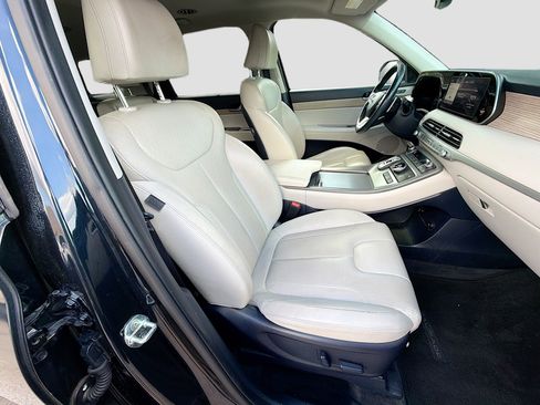 Used 2021 Hyundai Palisade SEL w/ Premium Package image 16