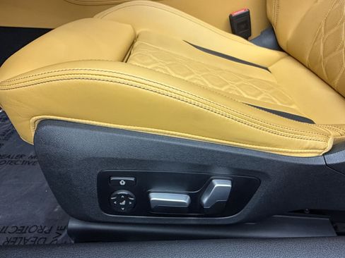 Used 2025 BMW M8 Competition AWD/4WD image 16