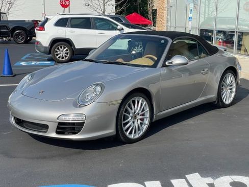 Used 2011 Porsche 911 Carrera RWD image 8