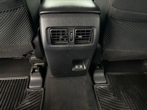 Used 2021 Toyota 4Runner SR5 AWD/4WD image 33
