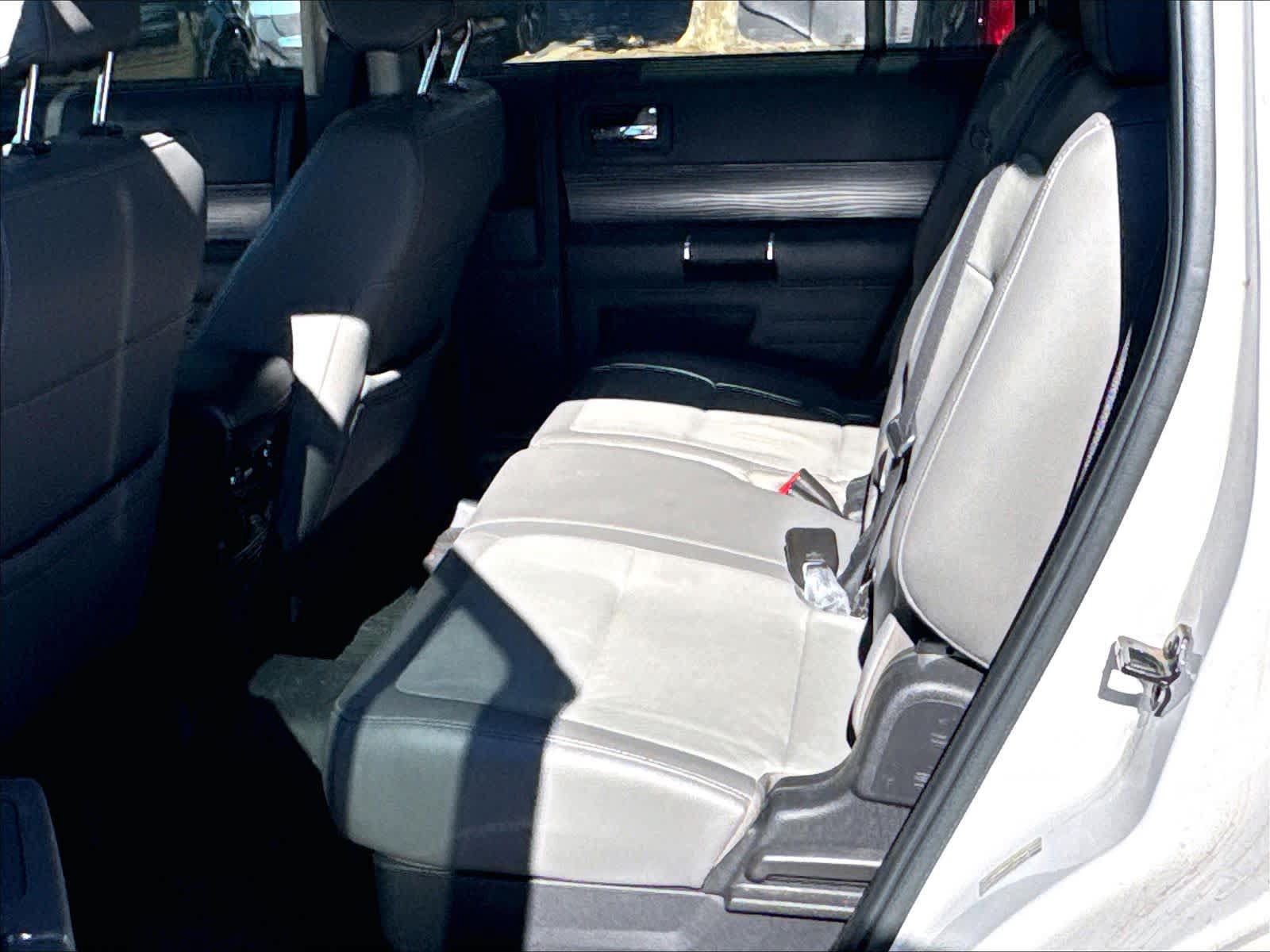 Used 2018 Ford Flex Limited w/ Equipment Group 303A AWD/4WD image 24