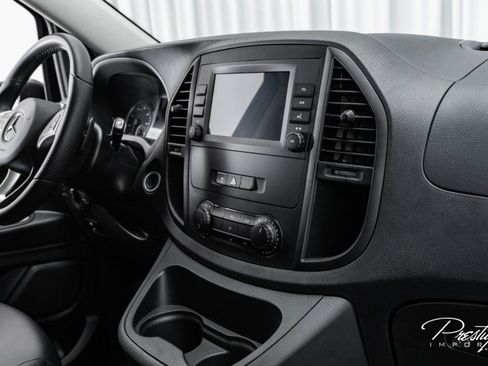 Used 2022 Mercedes-Benz Metris image 39
