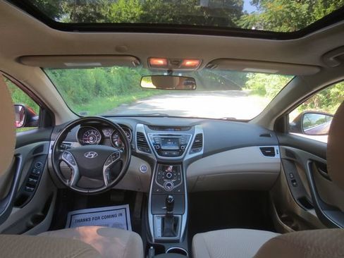 Used 2016 Hyundai Elantra Value Edition FWD image 8