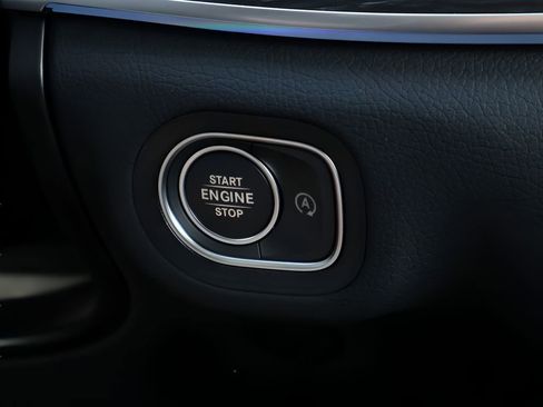 New 2026 Mercedes-Benz GLS 450 4MATIC image 28