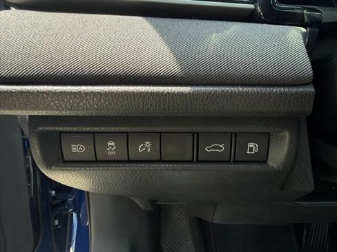 Used 2025 Toyota Camry LE FWD image 20