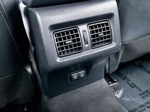 Used 2025 Toyota Camry SE FWD image 32