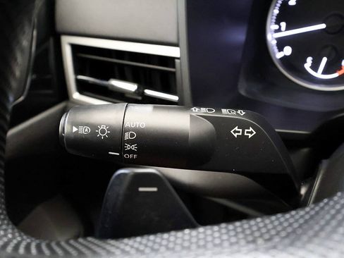 Used 2024 Mitsubishi Outlander ES AWD/4WD image 28