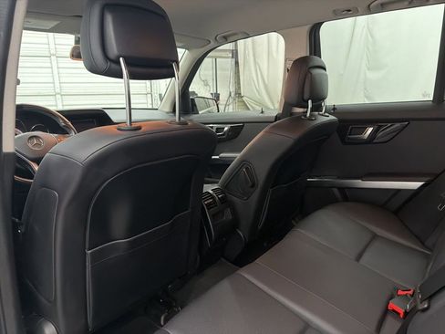 Used 2015 Mercedes-Benz GLK 350 2WD image 17