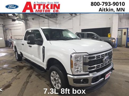 Used 2024 Ford F250 XLT AWD/4WD image 3
