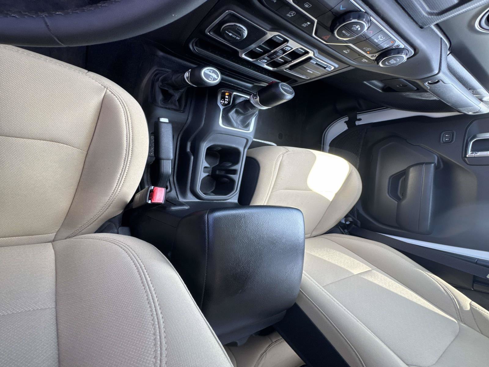 Used 2023 Jeep Gladiator Sport AWD/4WD image 23