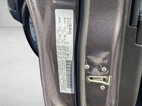 Used 2019 Jeep Cherokee Latitude Plus w/ Comfort/Convenience Group image 24