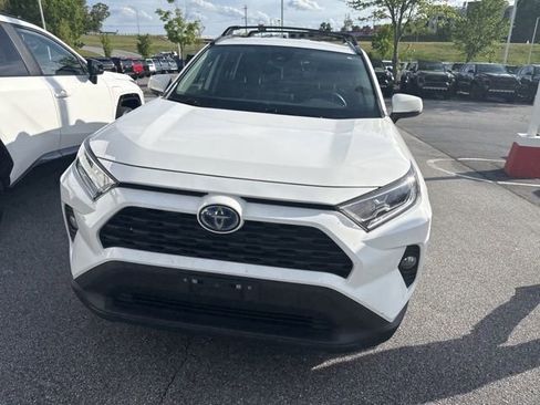 Used 2021 Toyota RAV4 XLE AWD/4WD image 8