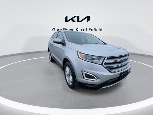 Used 2018 Ford Edge SEL image 2
