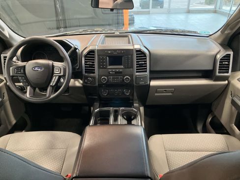 Used 2018 Ford F150 XLT image 27
