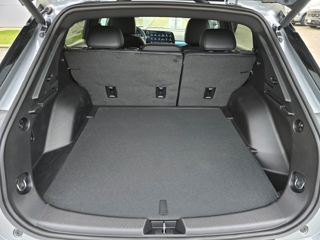 New 2026 Chevrolet Equinox EV LT w/ Convenience Package II AWD/4WD image 16