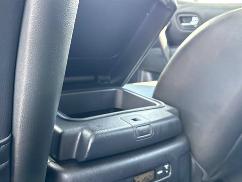 Used 2022 Nissan Armada SL RWD image 23