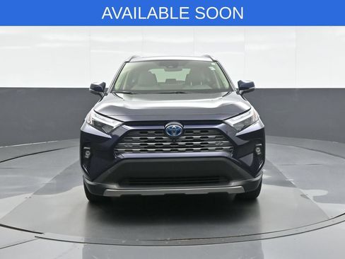 Used 2022 Toyota RAV4 Limited AWD/4WD image 2