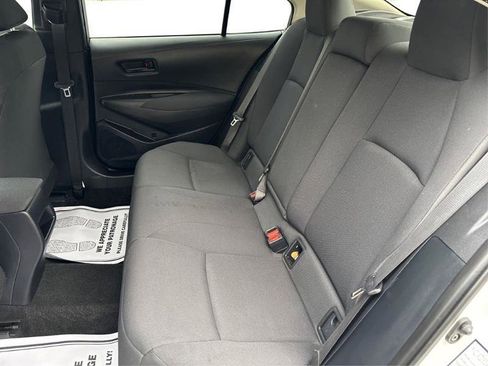 Used 2022 Toyota Corolla LE image 25