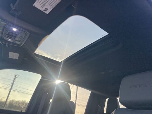 Used 2024 GMC Sierra 2500 AT4 w/ AT4 Premium Plus Package image 17