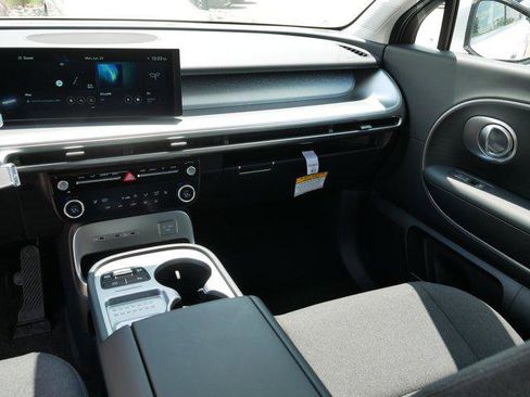 New 2026 Hyundai Ioniq 9 SE AWD/4WD image 8