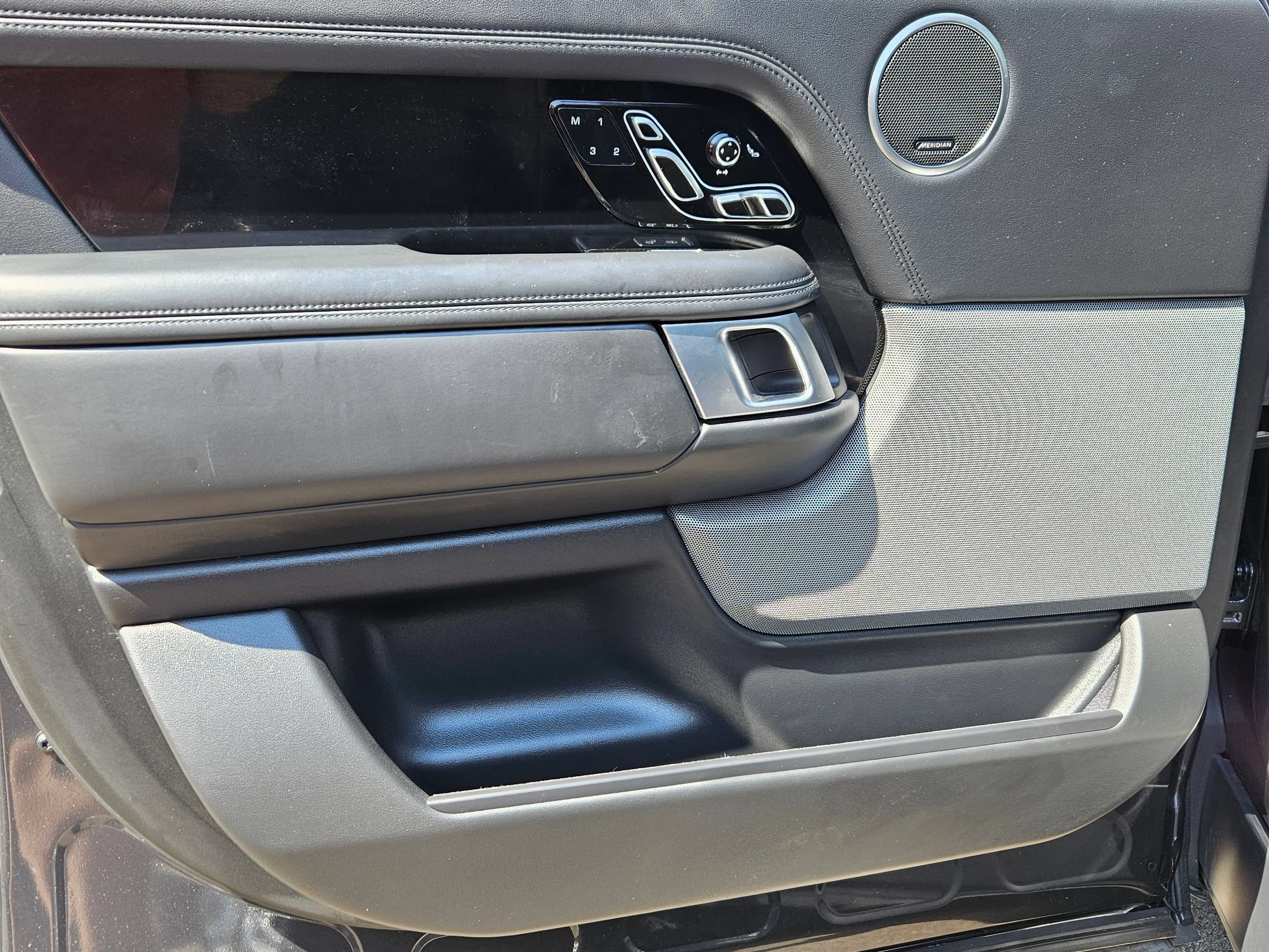 Used 2020 Land Rover Range Rover HSE AWD/4WD image 9