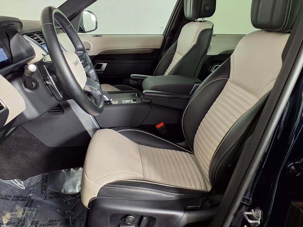 Used 2023 Land Rover Discovery HSE R-Dynamic AWD/4WD image 24