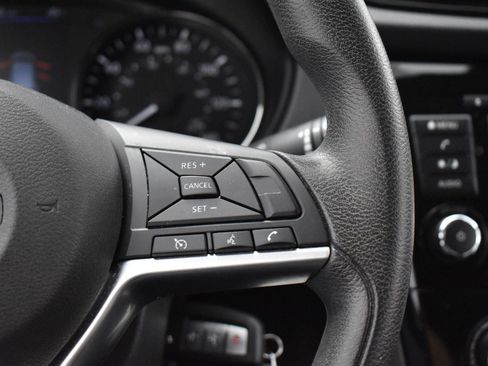 Used 2022 Nissan Rogue Sport S FWD image 16
