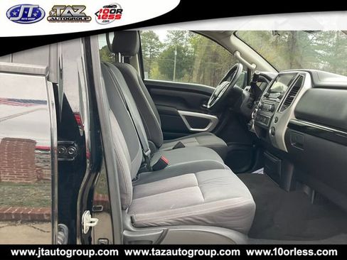Used 2020 Nissan Titan SV AWD/4WD image 15
