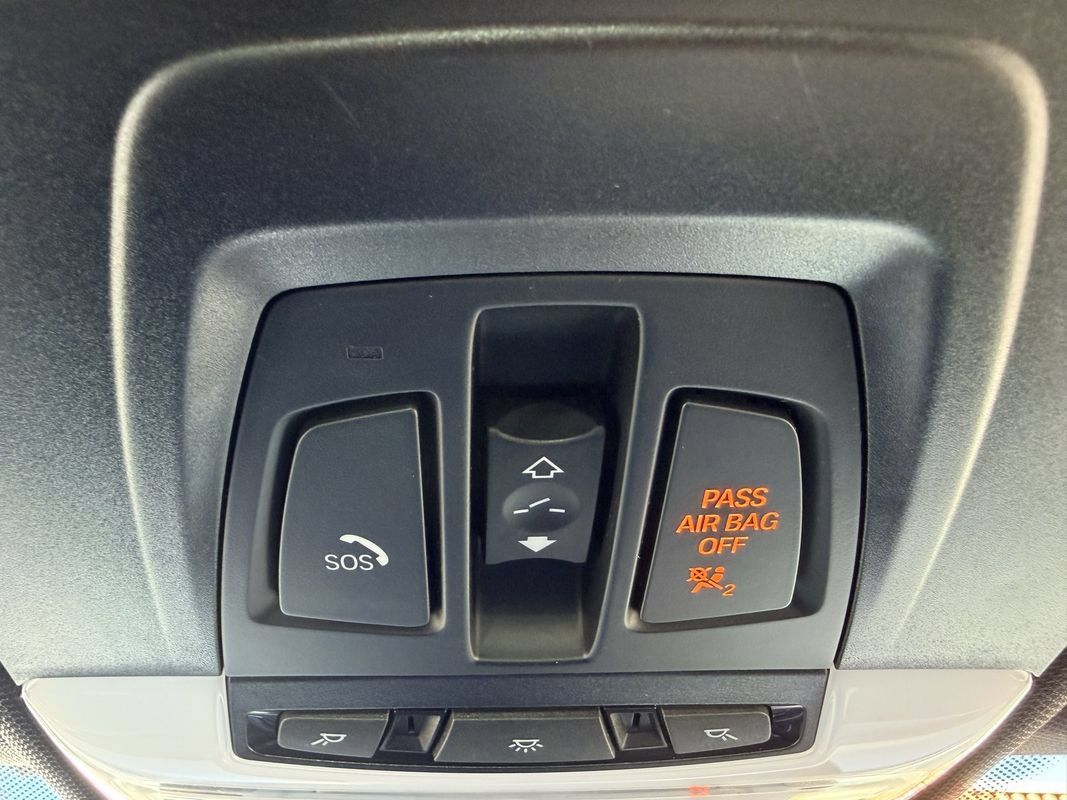 Used 2014 BMW 328i xDrive Wagon AWD/4WD image 12