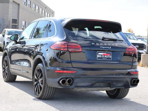 Used 2015 Porsche Cayenne S image 11